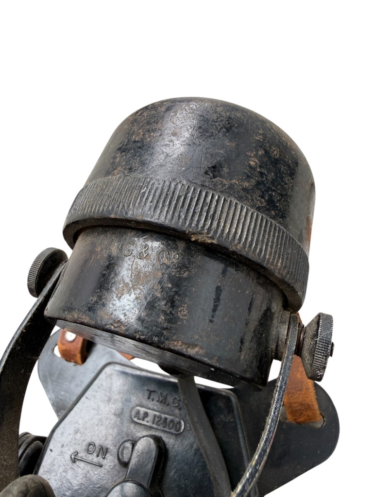 Original WWII US Navy MKII helmet with communication set - Image 9