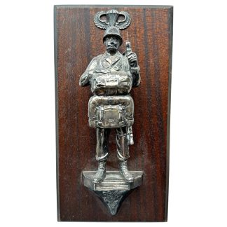 Original WWII US Airborne paratrooper wall plaque