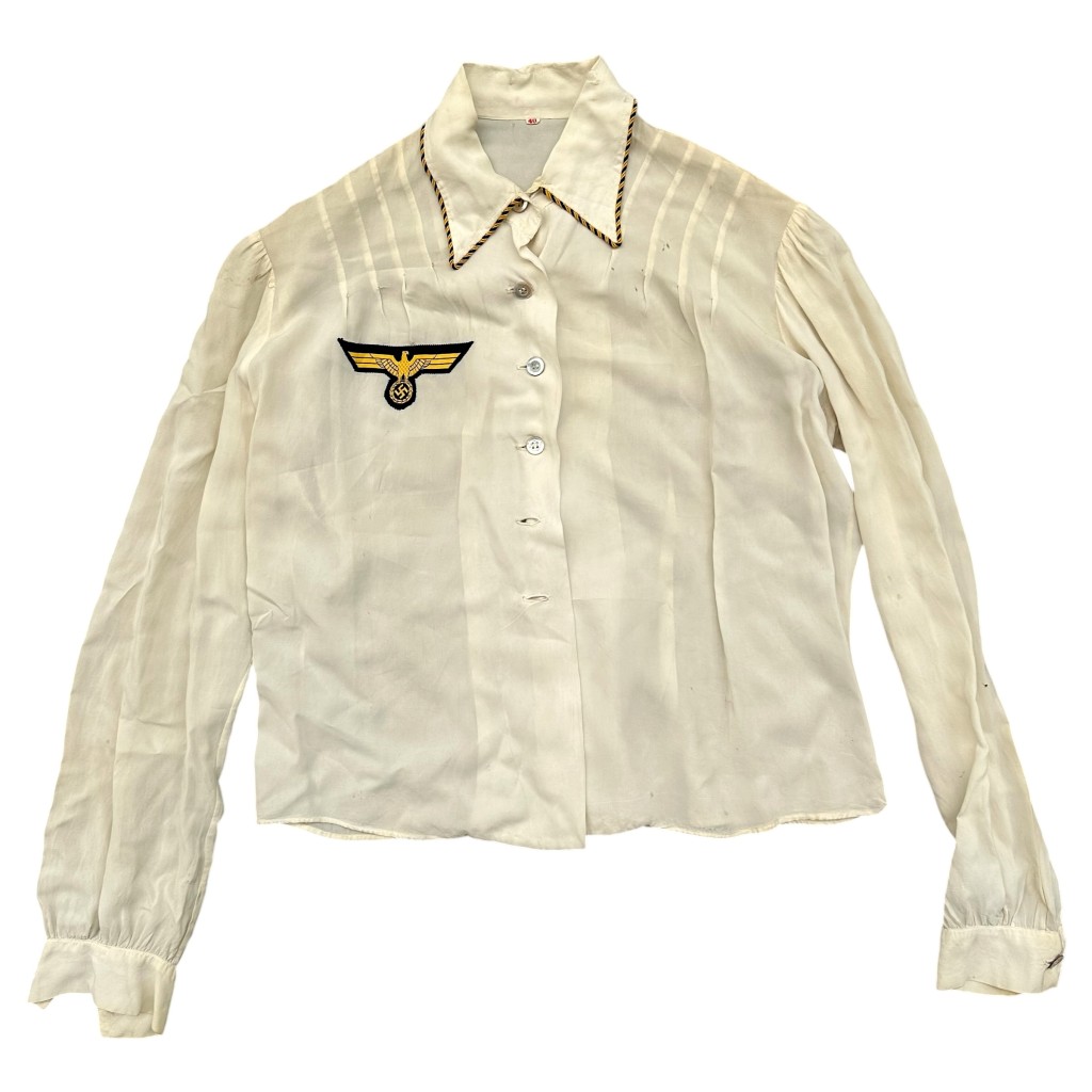 Original WWII German Kriegsmarine Marinehelferinnen blouse of the Nachrichtendienst der Kriegsmarine.