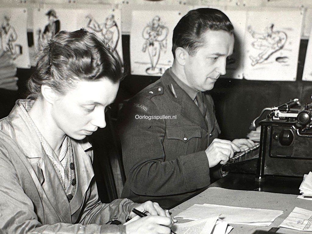 Original WWII Polish photo of Polish officer and a female staff member