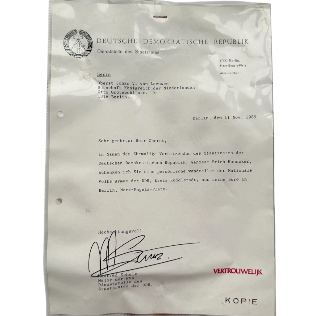 Original DDR NVA porcelain wall plate of the National People's Army (NVA) of the German Democratic Republic originating from Erich Honecker - Image 6