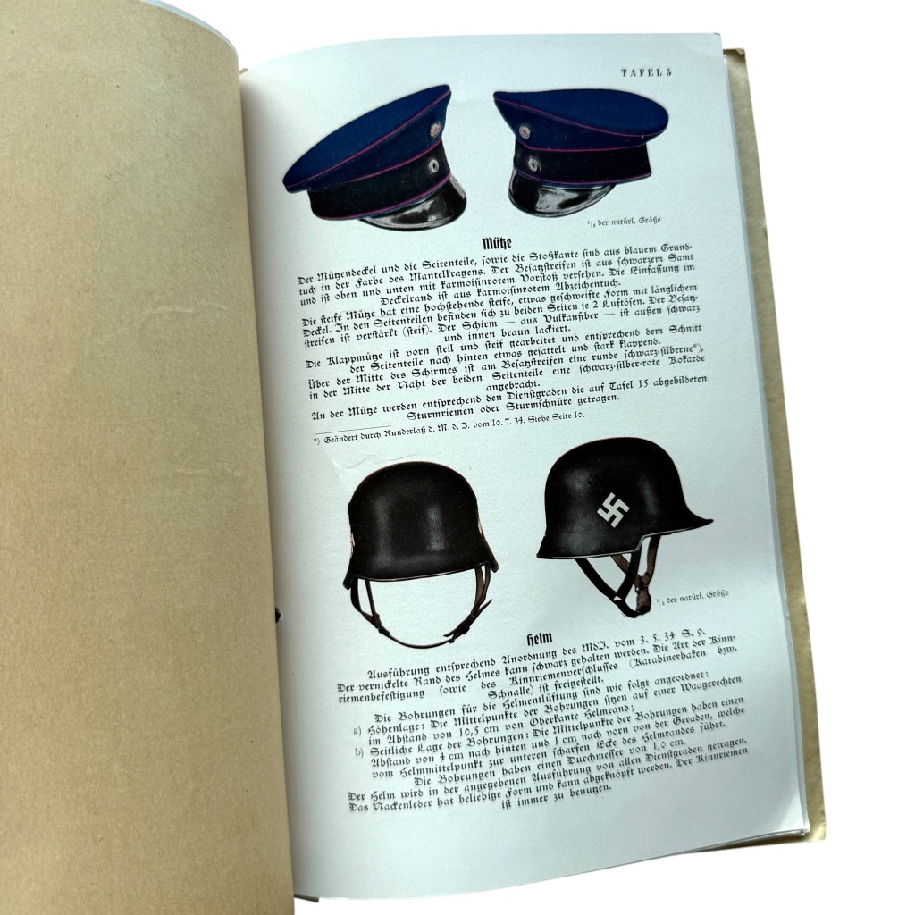 Original 1934 German Feuerwehr uniform regulation brochure 'Die Uniformierung der Berufs- und der freiwilligen Feuerwehrmänner' - Image 3