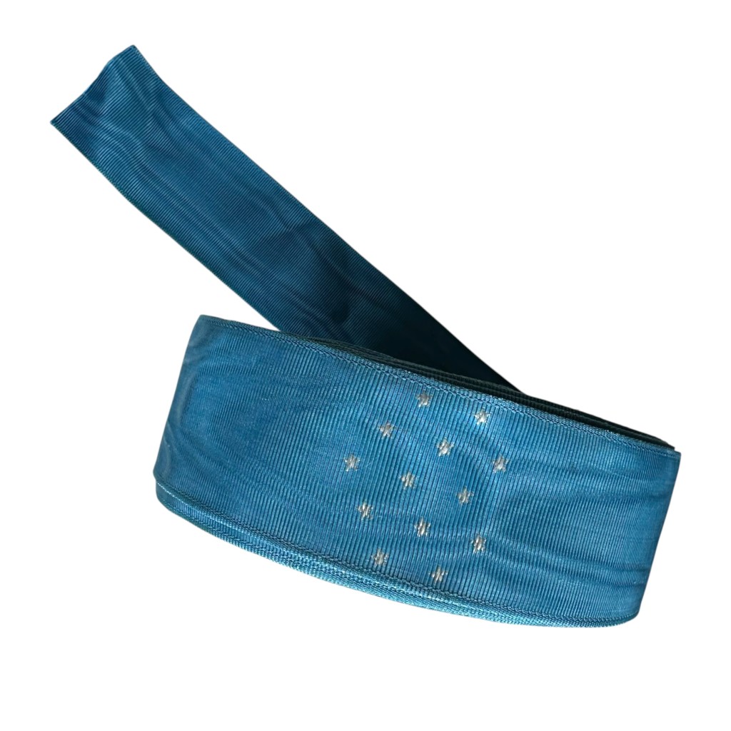 Original WWII US Medal of Honor medal ribbon on its original factory roll - Image 5
