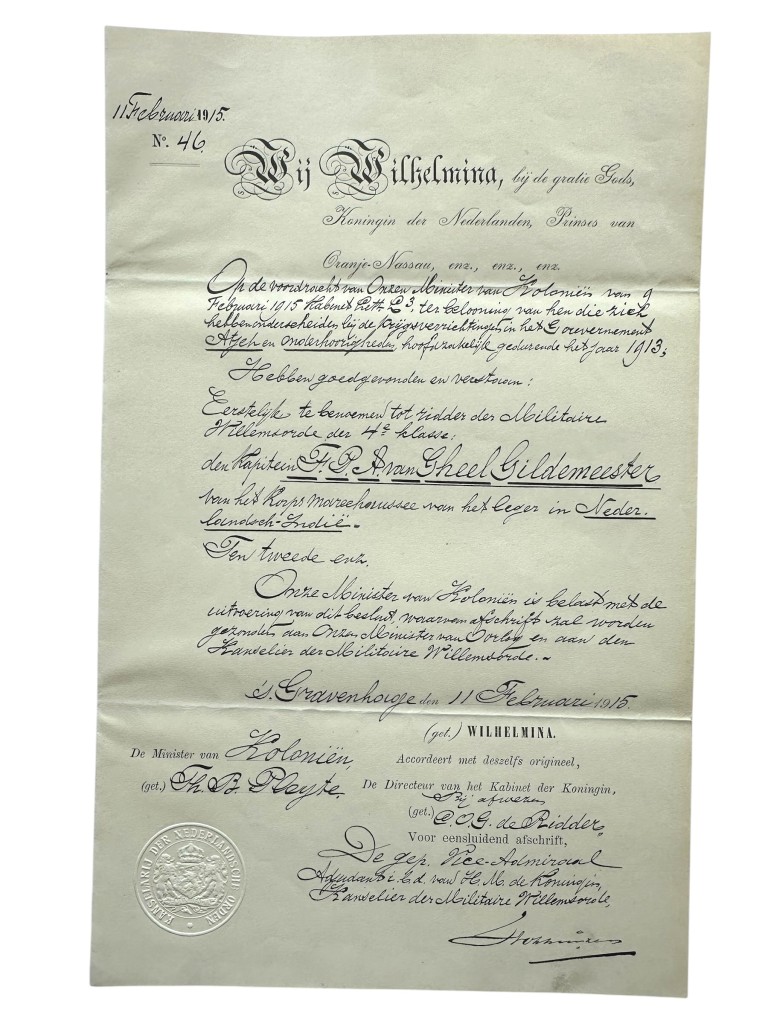 Original 1915 Dutch KNIL two official appointment documents relating to the appointment of Captain F.P.A. van Gheel Gildemeester of the Royal Netherlands East Indies Army Marechaussee Corps as Knight 4th Class of the Military William Order - Image 3
