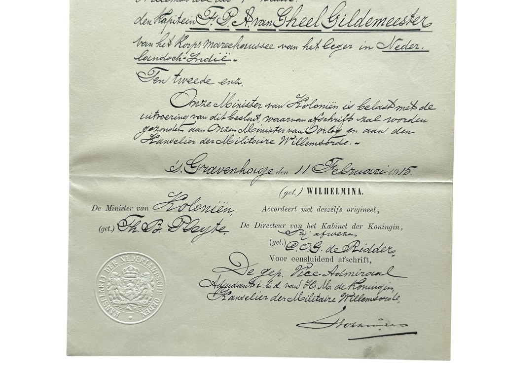 Original 1915 Dutch KNIL two official appointment documents relating to the appointment of Captain F.P.A. van Gheel Gildemeester of the Royal Netherlands East Indies Army Marechaussee Corps as Knight 4th Class of the Military William Order - Image 8