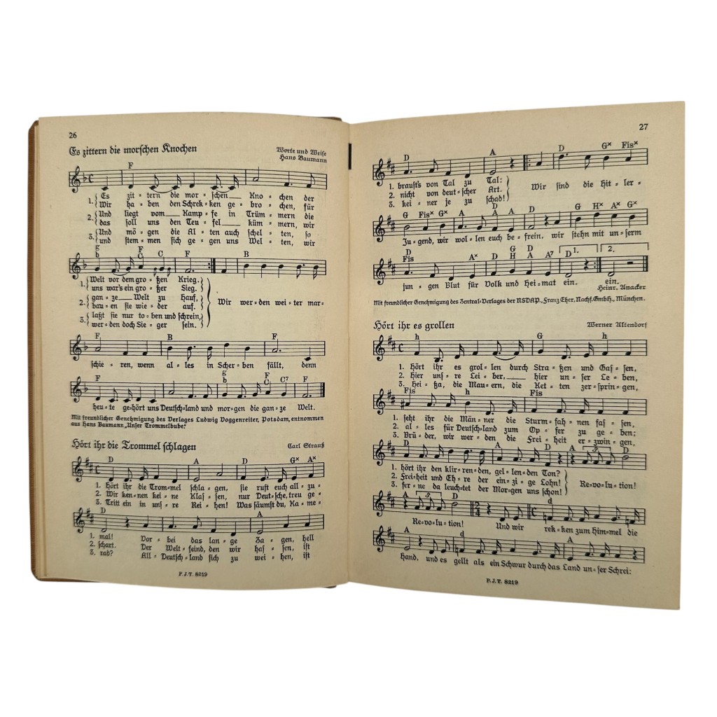 Original 1934 German Hitler Youth songbook titled 'Uns geht die Sonne nicht unter' - Image 5