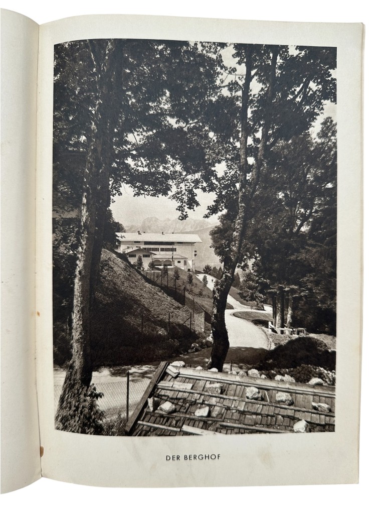 Original 1937 German book 'Hitler Abseits vom Alltag', published by Verlag und Vertriebs-Gesellschaft Berlin send to Amsterdam - Image 8