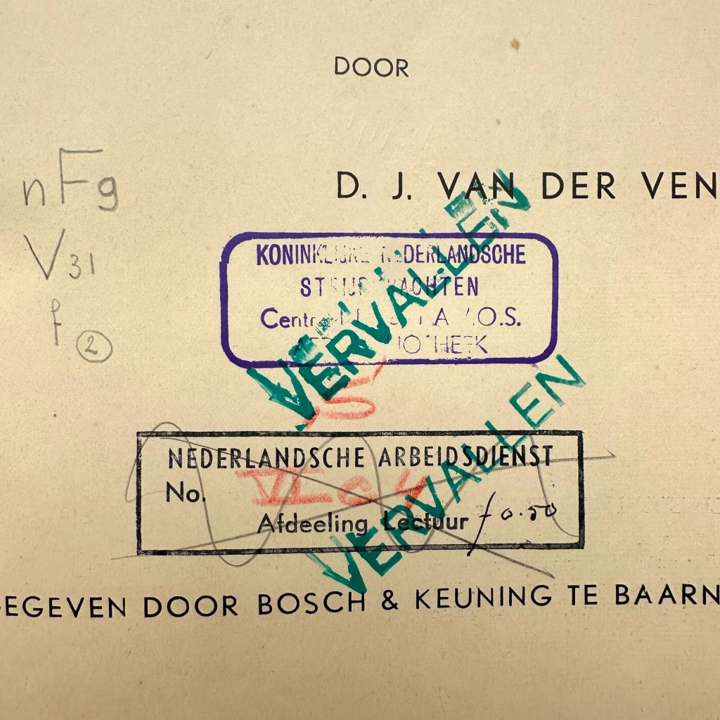 Original WWII Dutch book 'Feestbrood in Midwintertijd', written by D. J. van der Ven and published by Bosch & Keuning in Baarn (Used by the N.A.D) - Image 3