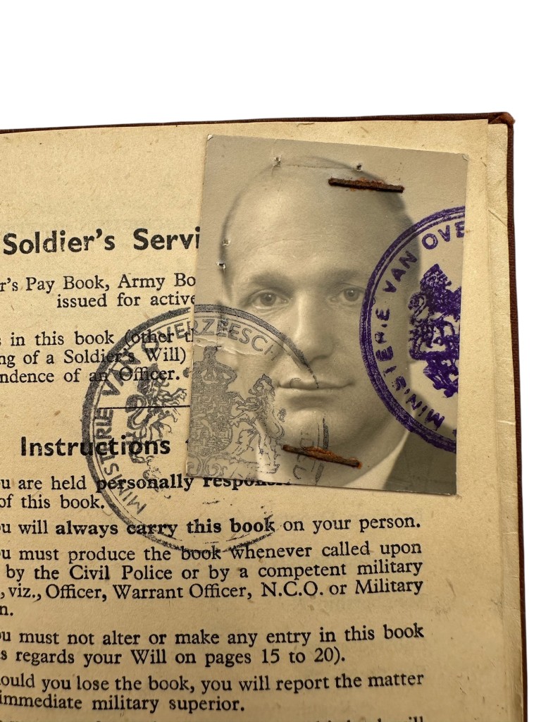 Original 1945-1949 Dutch KNIL Service Book and drivers licence Eskadron Pantserwagen - Image 3