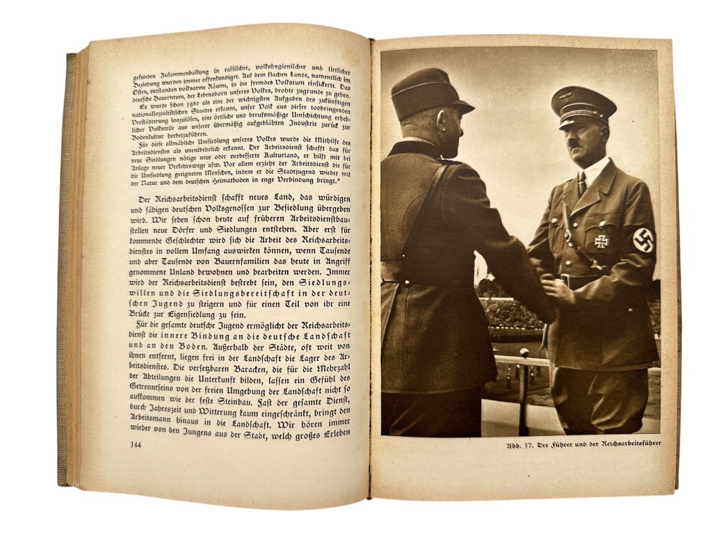 Original German book 'Spaten und Ähre' published in 1939 as a handbook for German youth serving in the Reich Labour Service (R.A.D.) - Image 6