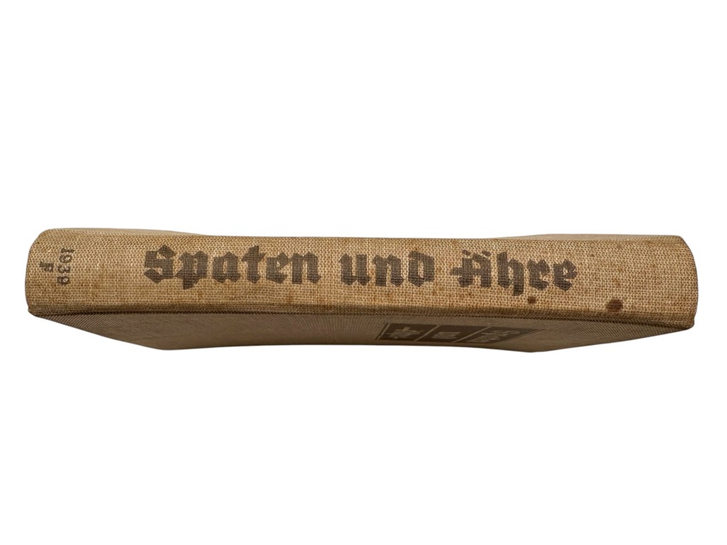 Original German book 'Spaten und Ähre' published in 1939 as a handbook for German youth serving in the Reich Labour Service (R.A.D.) - Image 9