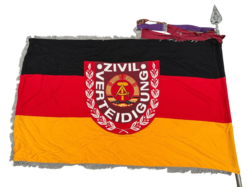 Original DDR Cold War era large Zivilverteidigung flag on pole with top and cover Erfurt - Image 5