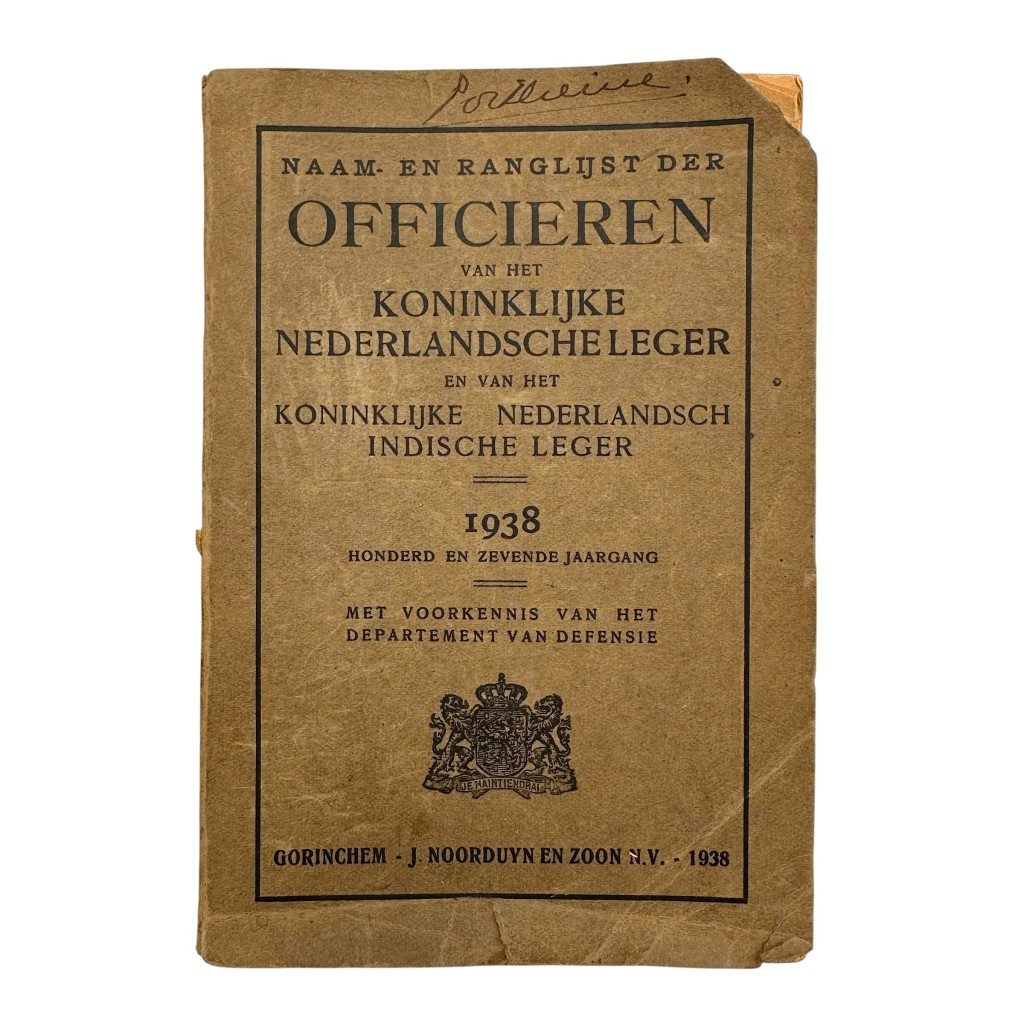 Origineel 1938 Naam- en Ranglijst der Officieren Koninklijke Nederlandsche Leger en KNIL boek voor verzamelaars van militaire naslagwerken.