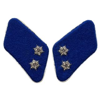 Originele WWII Nederlandse Schalkhaar Politie Opperluitenant kraagspiegels met witte biezen paar Tweede Wereldoorlog militaria verzamelobject.