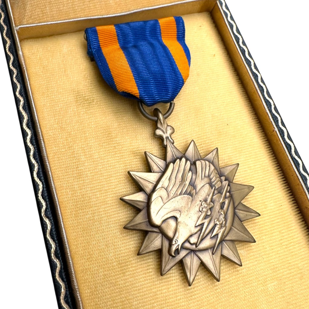 Original WWII US Air medal in box