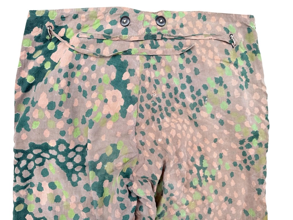 Original WWII German Waffen-SS reversible winter Erbsentarnmuster Wendetarnhose camouflage trousers - Image 10