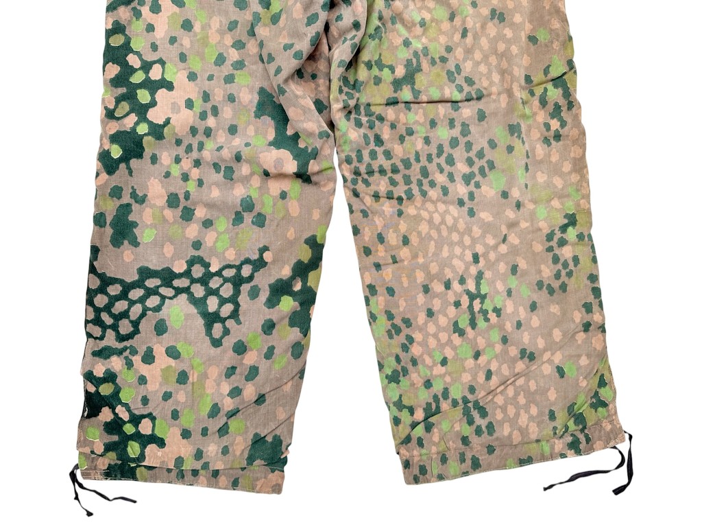 Original WWII German Waffen-SS reversible winter Erbsentarnmuster Wendetarnhose camouflage trousers - Image 11