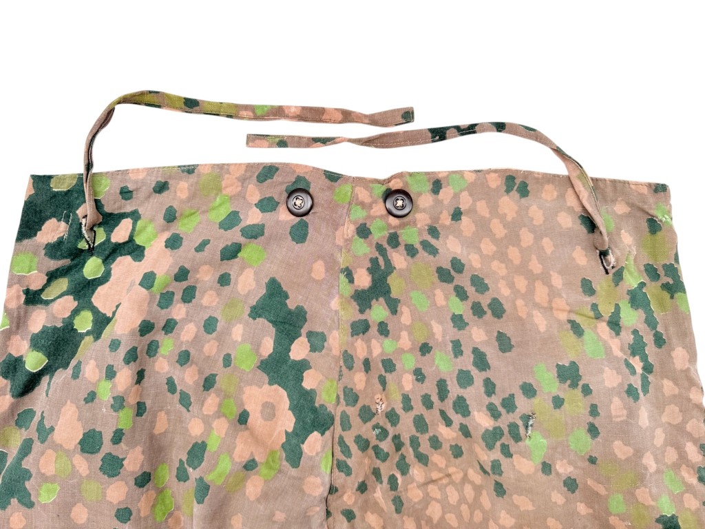 Original WWII German Waffen-SS reversible winter Erbsentarnmuster Wendetarnhose camouflage trousers - Image 9