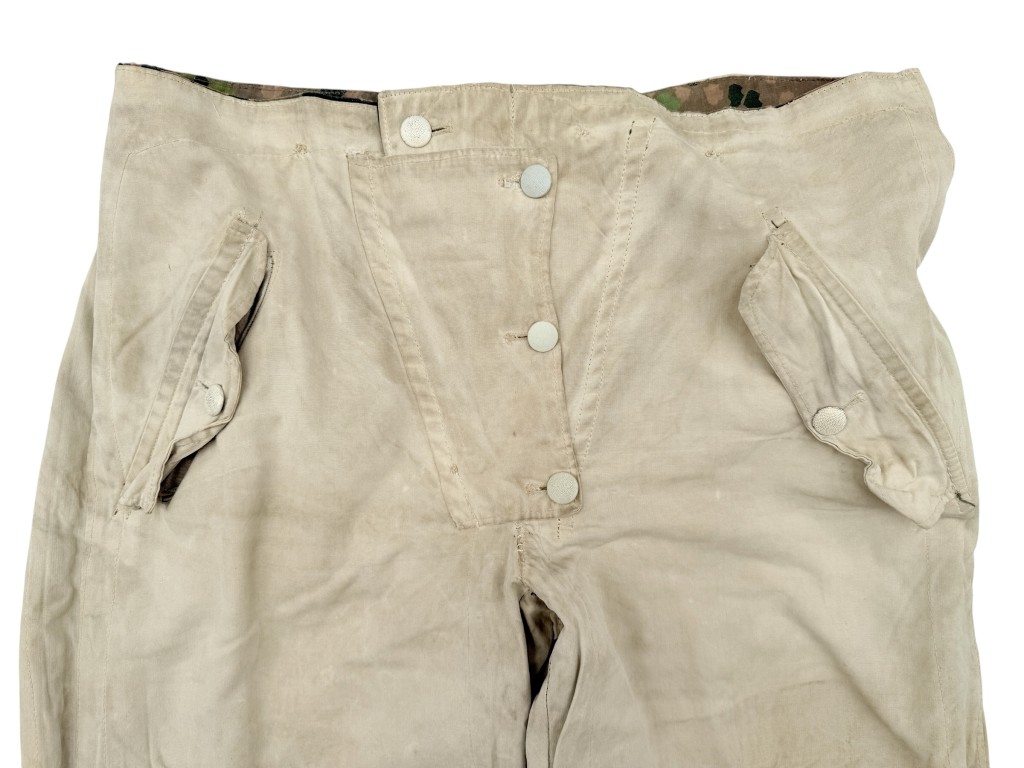 Original WWII German Waffen-SS reversible winter Erbsentarnmuster Wendetarnhose camouflage trousers - Image 18