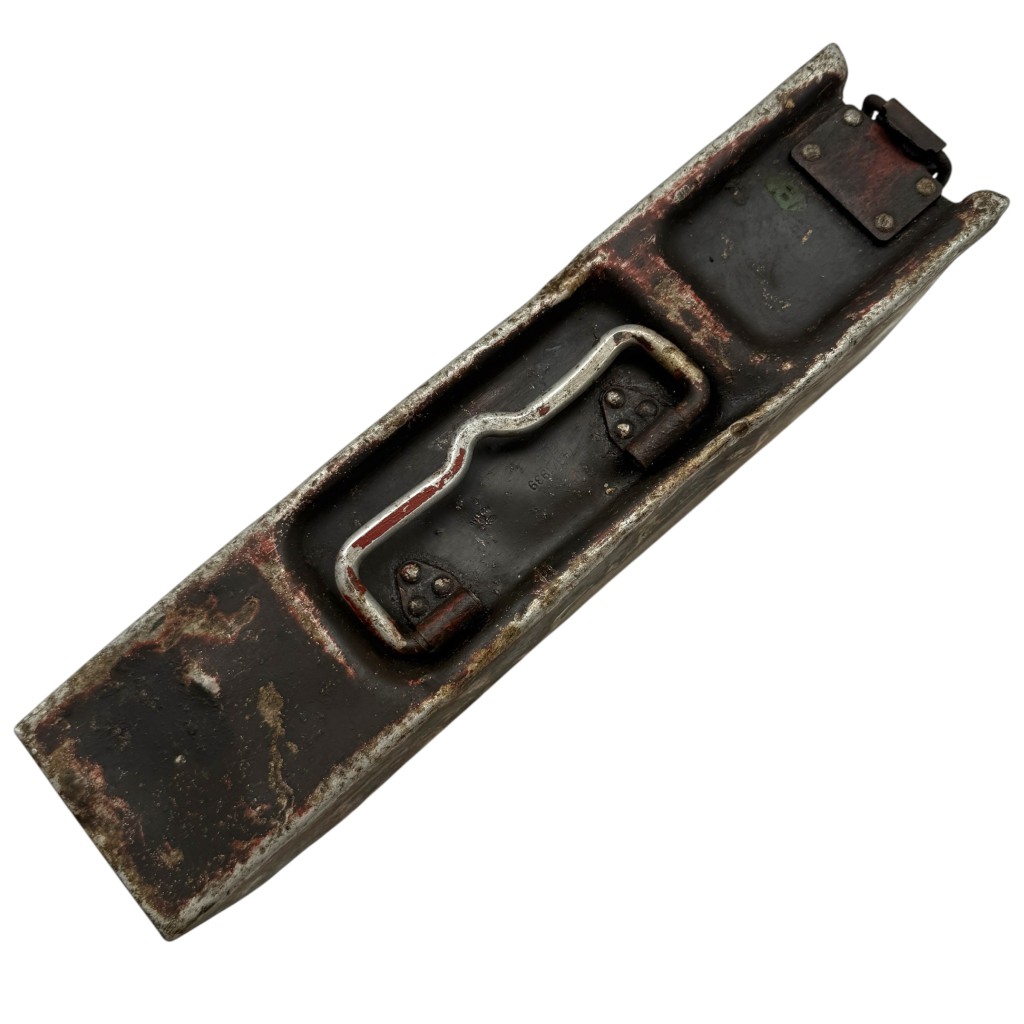 Original WWII German aluminum ammunition box for the MG34/42 - Image 3