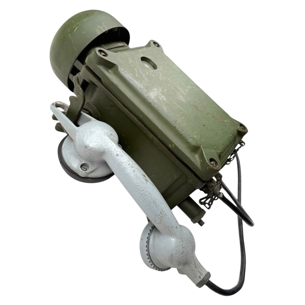 Original WWII German Siemens bunker telephone - Image 3