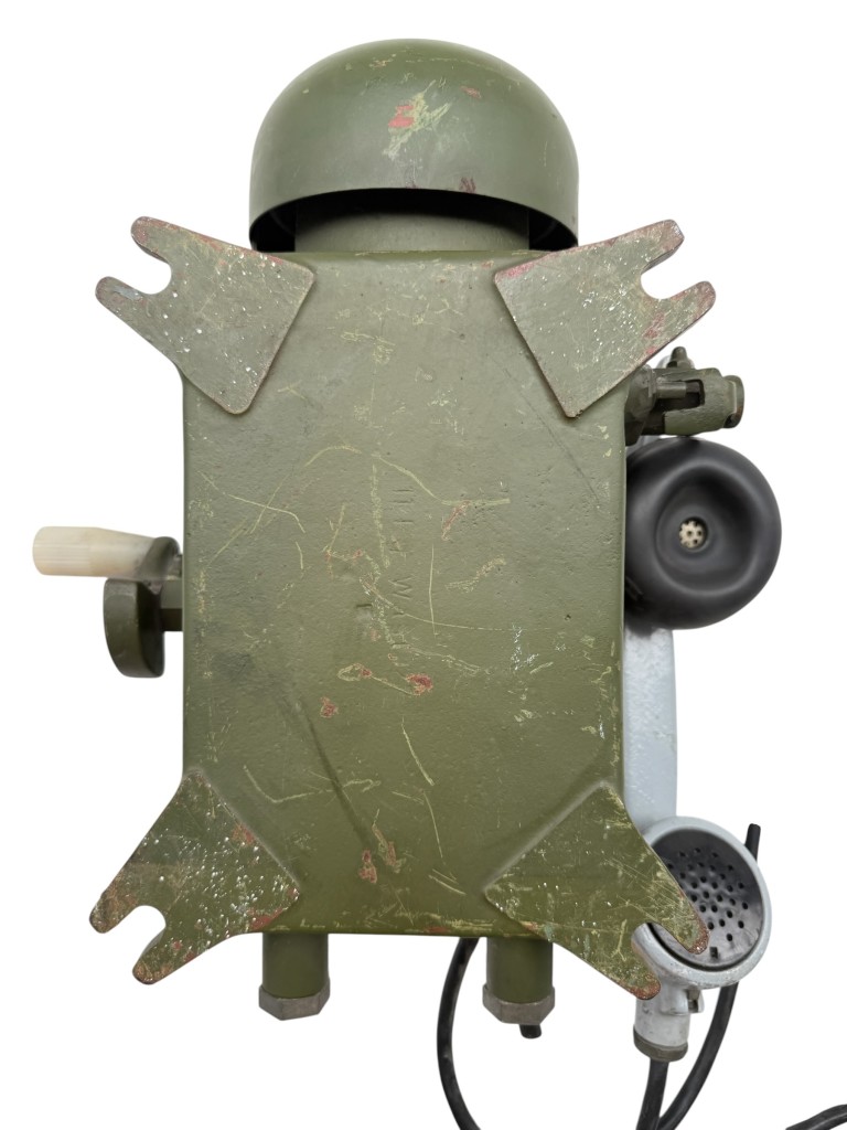 Original WWII German Siemens bunker telephone - Image 8