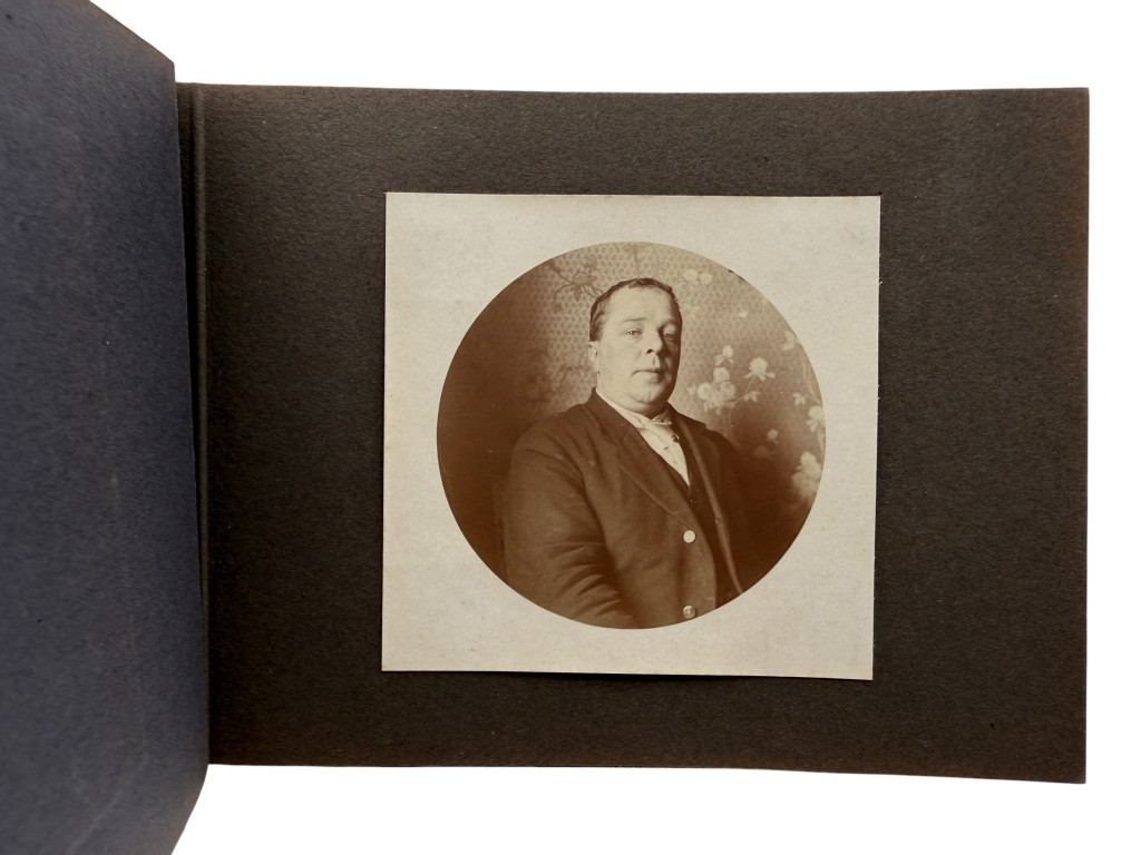 Original WW1 Dutch army 'Duivendienst' Sleeuwijk album - Image 12