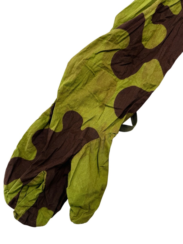 Original WWII Soviet Russian 'Amoeba' Sniper & Reconnaissance Camouflage Smock – 1941 Dated - Image 13
