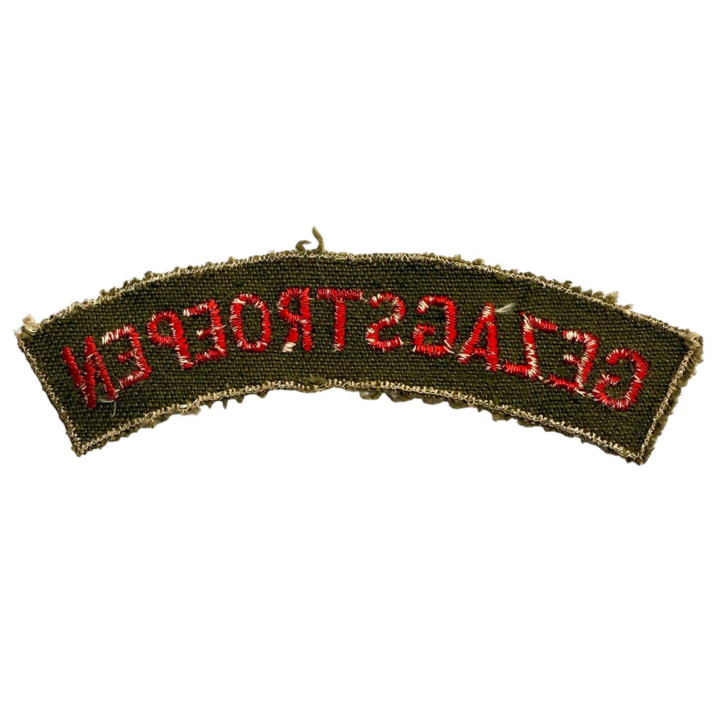 Original 1945 Dutch Korps Gezagstroepen Shoulder Title - Image 2