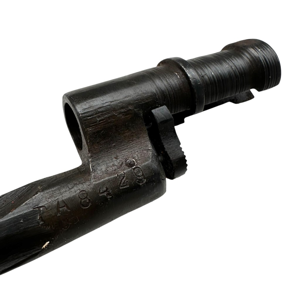 Original WWII Russian/Soviet Mosin Nagant M91/30 bayonet - Image 2