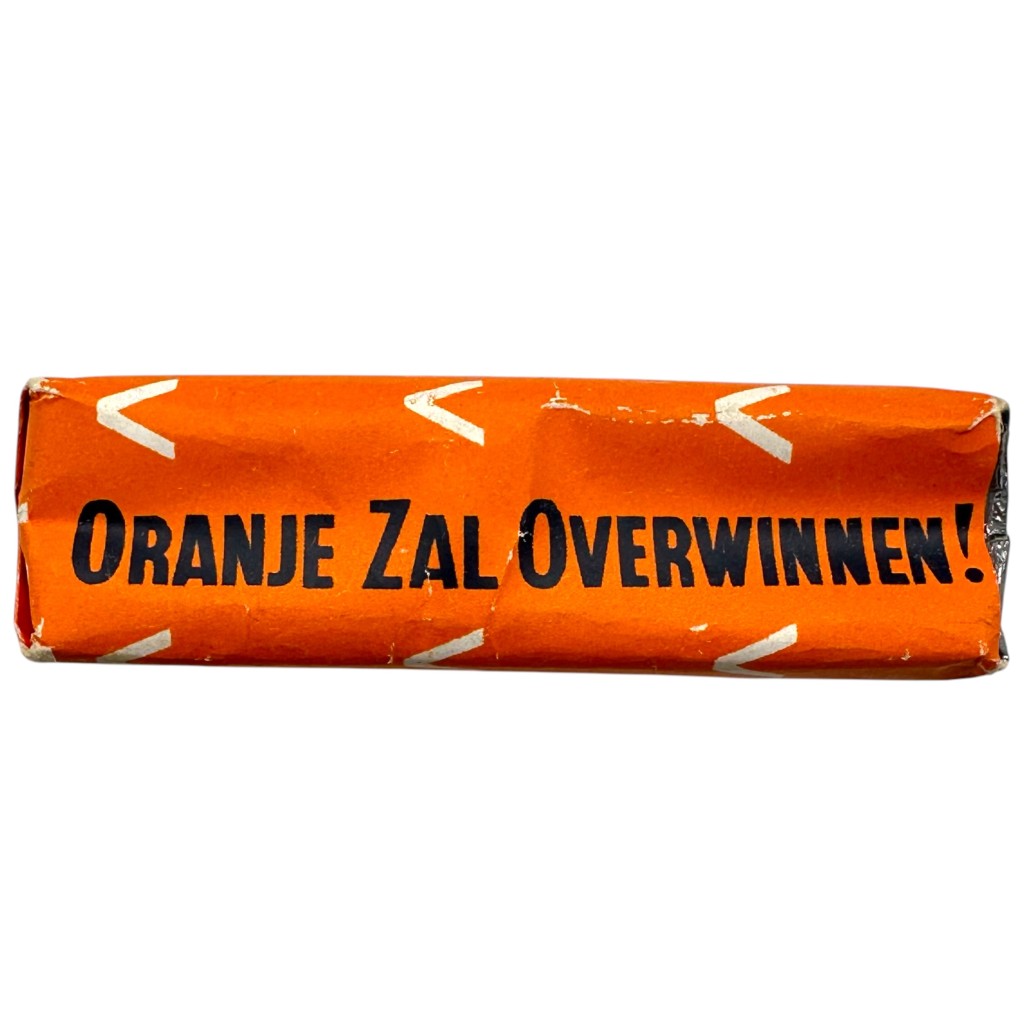 Original WWII Dutch Cigarette Pack Dropped by Allied Aircraft - Oranje zal Overwinnen 1941 - Image 5