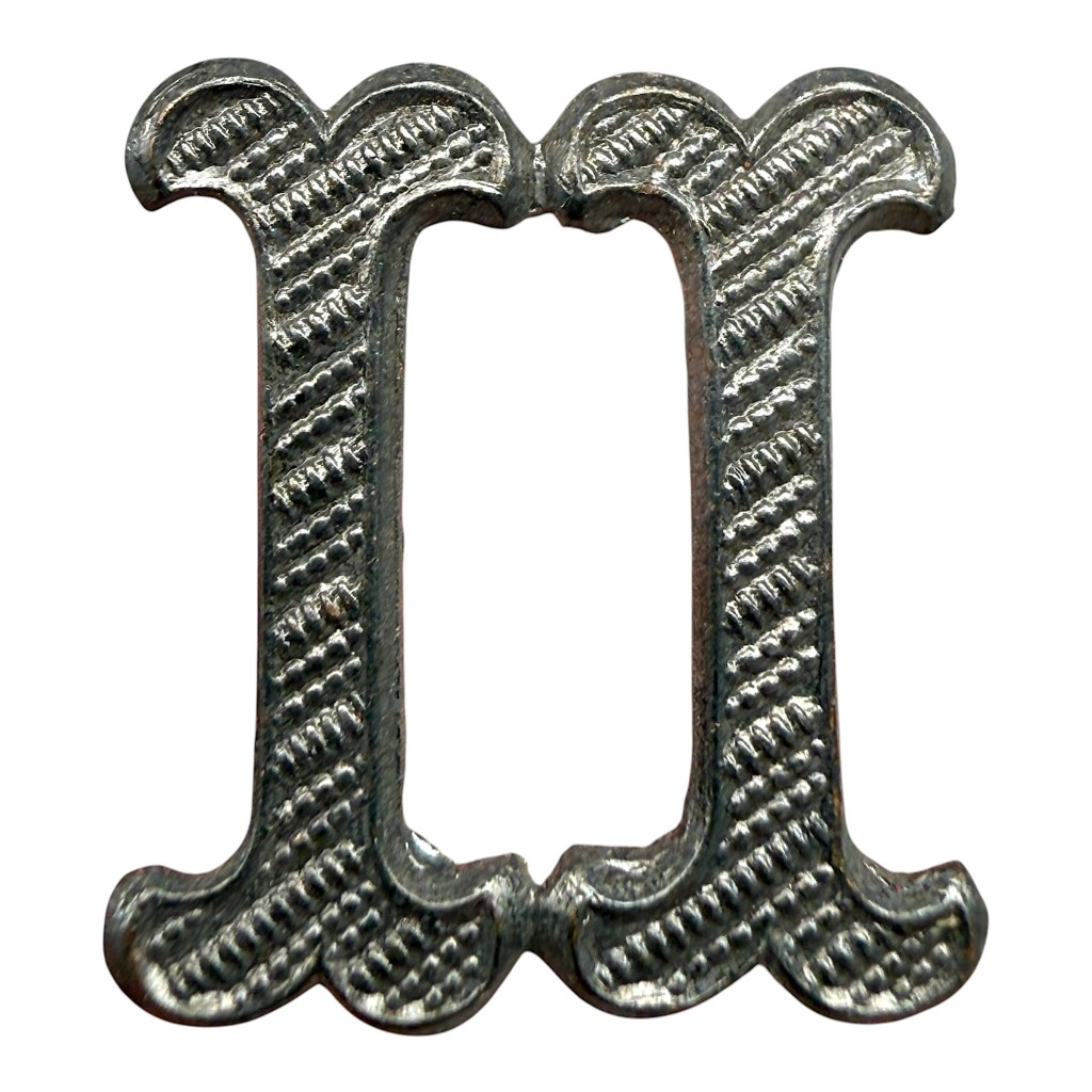 Original Pre 1940 Dutch army II division number 'Kepie' cap insignia 18mm