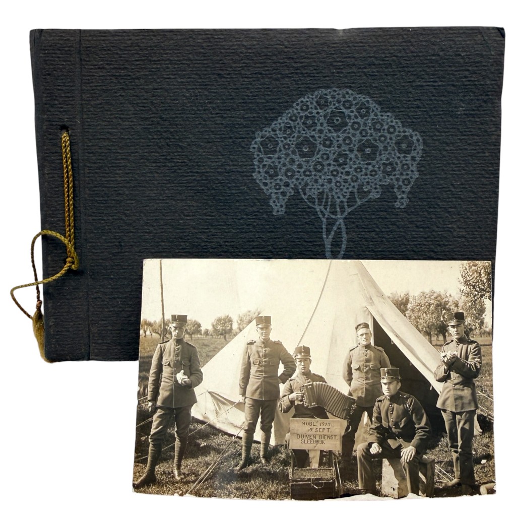 Origineel WW1 Nederlands leger fotoalbum Duivendienst Sleeuwijk 1915 mobilisatie postduiven militaire communicatie Eerste Wereldoorlog.