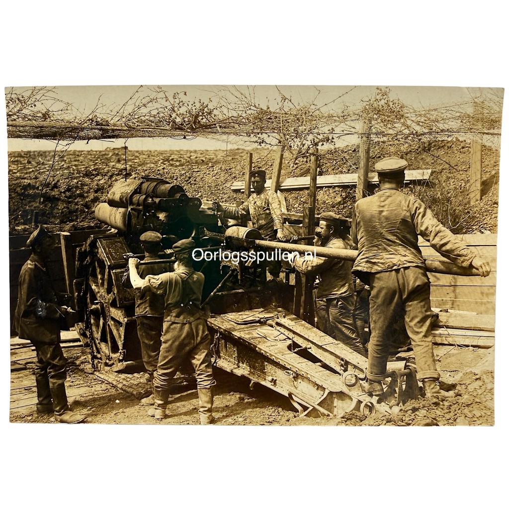 Original WWI German Army photo 21 cm Mörser heavy artillery with German soldiers loading the gun near Arras on the Western Front.