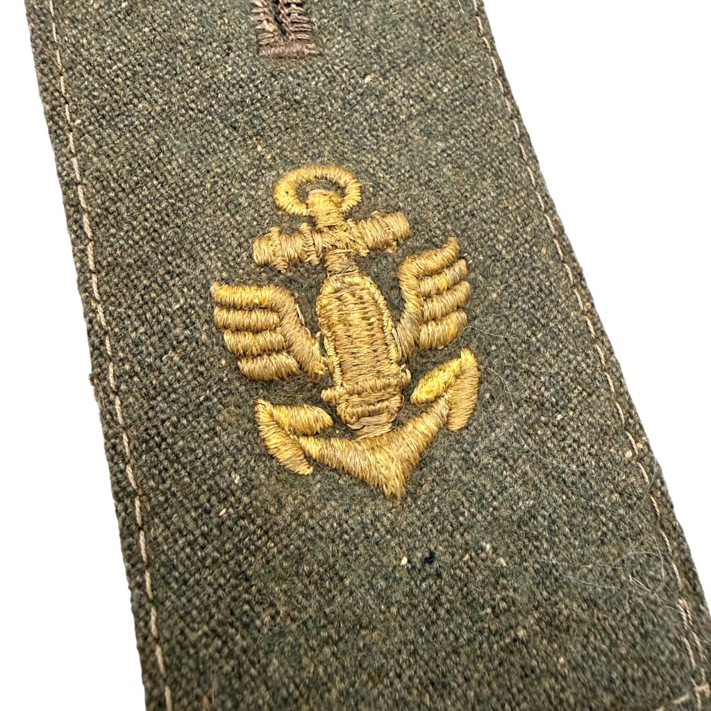 Original WWII German Kriegsmarine Coastal Artillery Shoulder Board