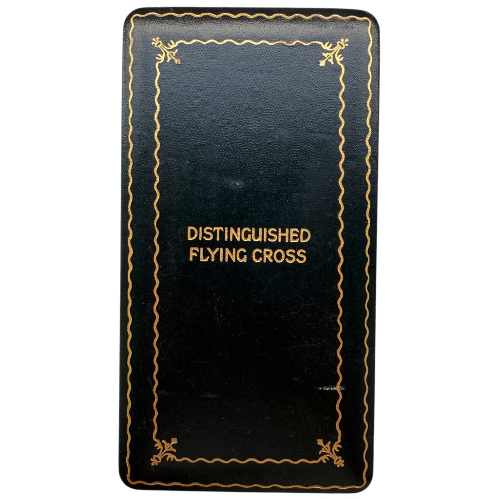 Original WWII US Distinguished Flying Cross medal presentation case USAAF World War II American military aviation militaria.