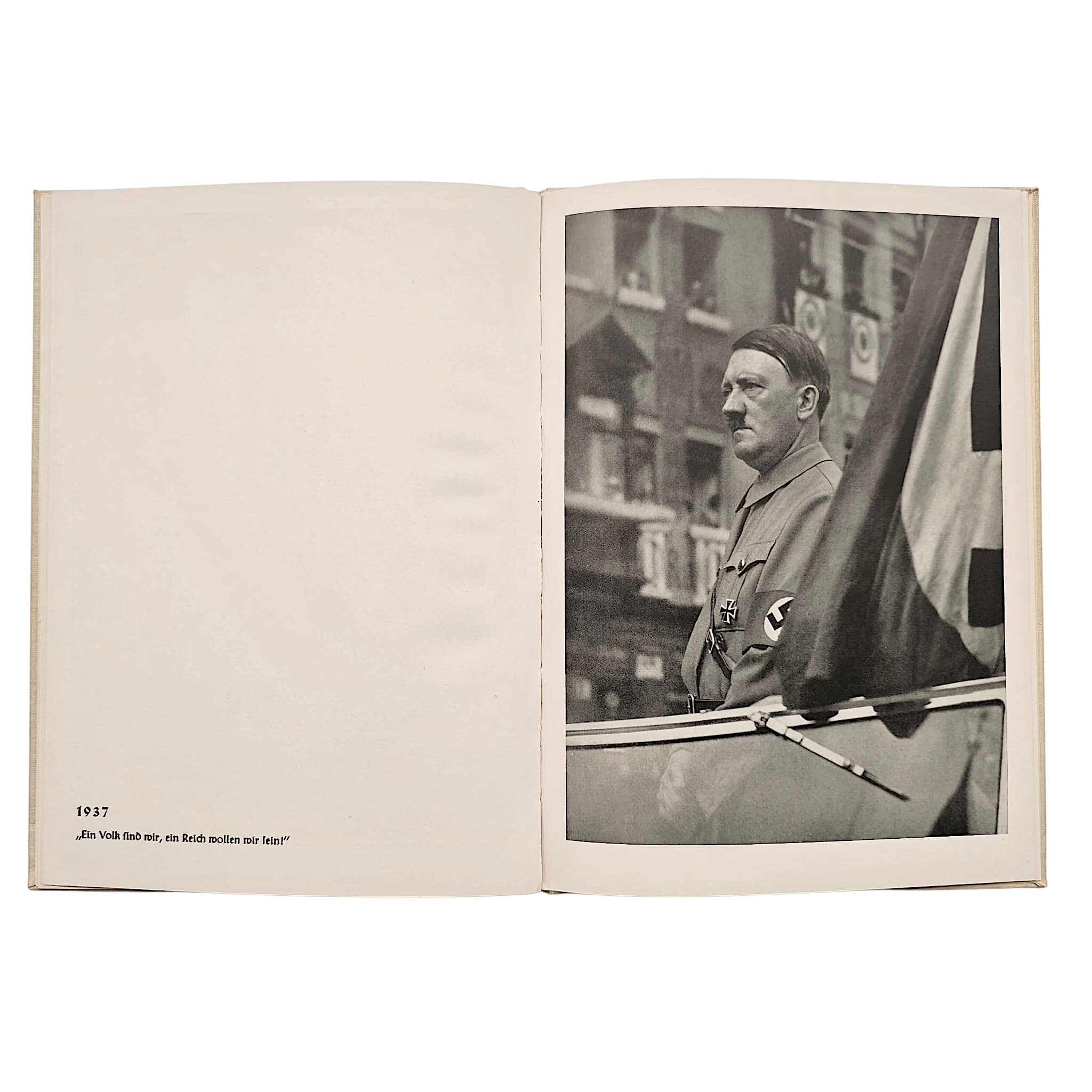 Original WWII German 'Das Antlitz des Führers' Heinrich Hoffmann Adolf Hitler Photo Book 1939