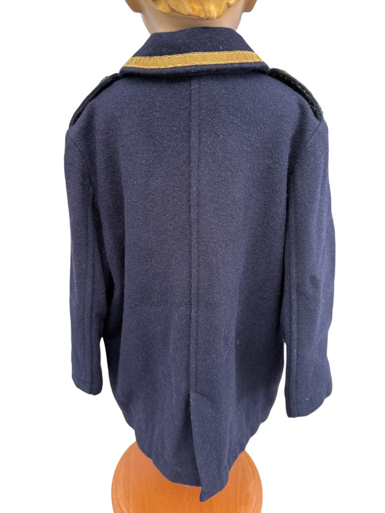 Original WWII German Kriegsmarine Child’s ‘Colani’ Uniform Jacket with shoes and bust - Afbeelding 14