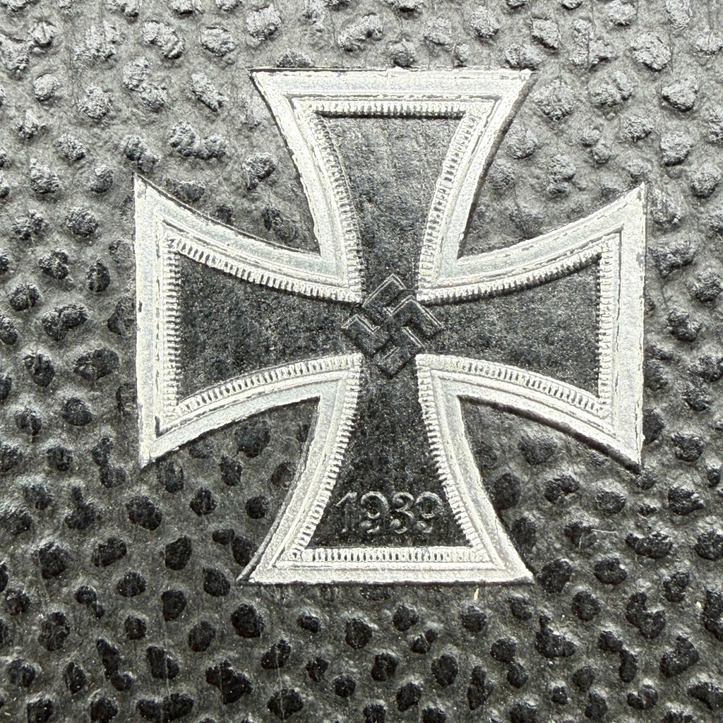 Original WWII German Ehren-Chronik 1939 Wehrmacht Honor Chronicle with Award Entry - Afbeelding 2