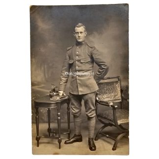 Originele Nederlandse legerfoto uit 1916 van een militair van de Genie in uniform, Eerste Wereldoorlog mobilisatie Nederland..