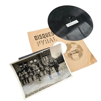 Originele 1938 Nederlandse leger eedaflegging Prins Bernhard bakelieten grammofoonplaat met originele persfoto van militaire ceremonie.