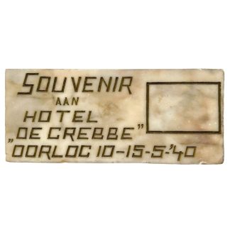 Originele 1940 marmeren plaat afkomstig uit Hotel De Grebbe Grebbeberg Rhenen na verwoesting gegraveerd Slag om de Grebbeberg WOII
