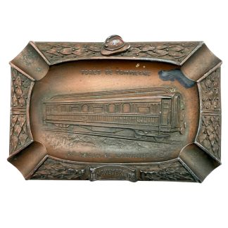 Original WWI French Army Compiègne Armistice ashtray 11 November 1918 with railway carriage and Adrian helmet for militaria collectors.