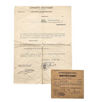 Originele WWII Nederlandse Luchtbeschermingsdienst documenten en identiteitskaart Oegstgeest mei 1940 Prof. H.P. Blok wachtleider.
