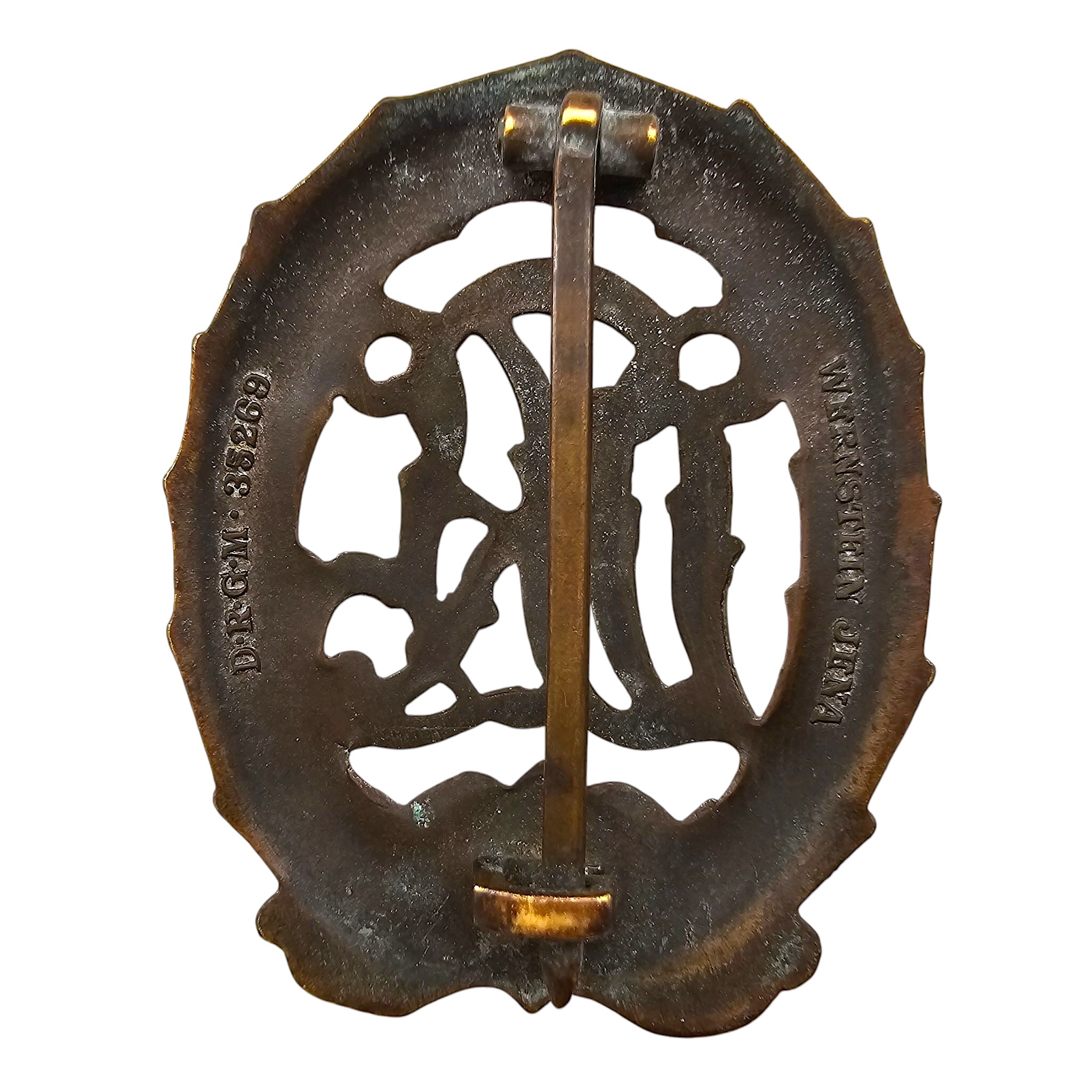 Original WWII German Sports Badge in Bronze – Deutsches Reichssportabzeichen DRL reverse with pin