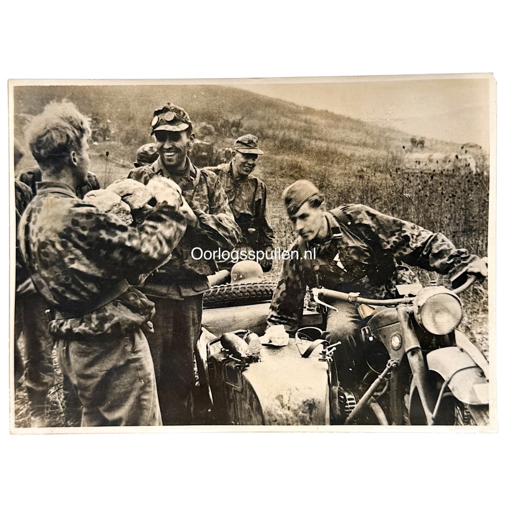 Original WWII German Waffen-SS PK press photograph 1942 Kriegsberichter Möbius soldiers camouflage motorcycle sidecar World War II.