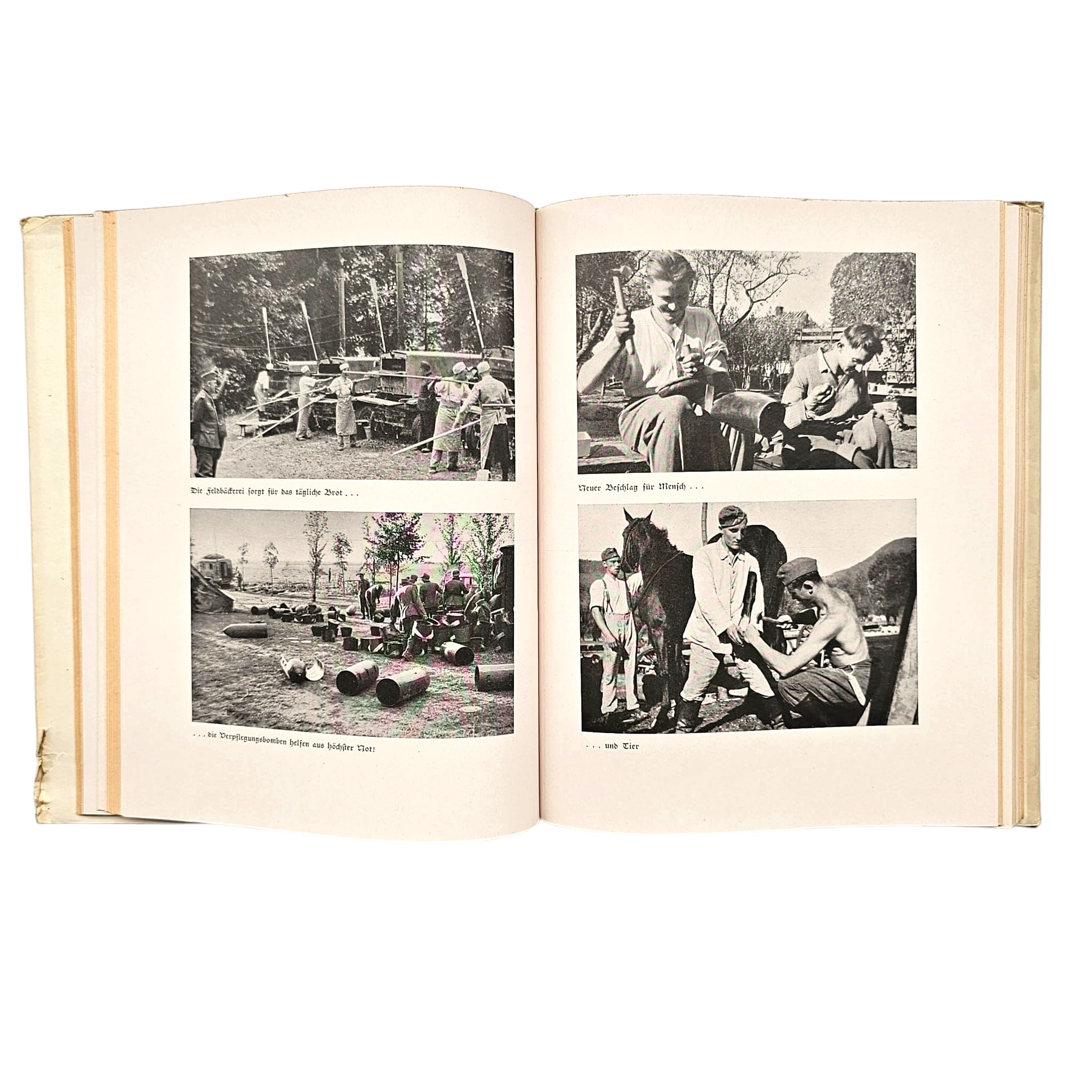 Original WWII German 'Wir zogen gegen Polen' VII. Armeekorps Poland Campaign Book with dust jacket
