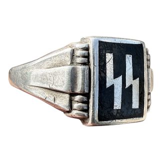 Original WWII German silver SS canteen ring with black enamel, silver double SS runes, geometric shoulders and 800 silver hallmark