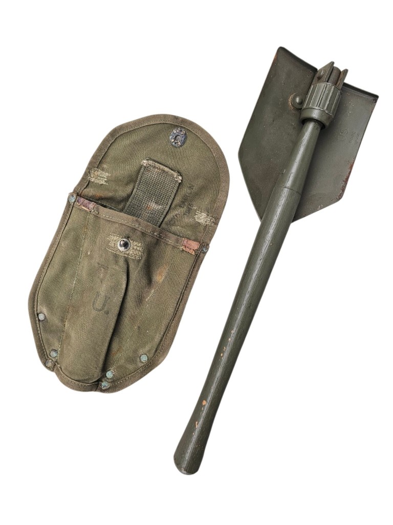 Original WWII US Army M-1943 shovel with Carrier 1944/1945 - Image 11