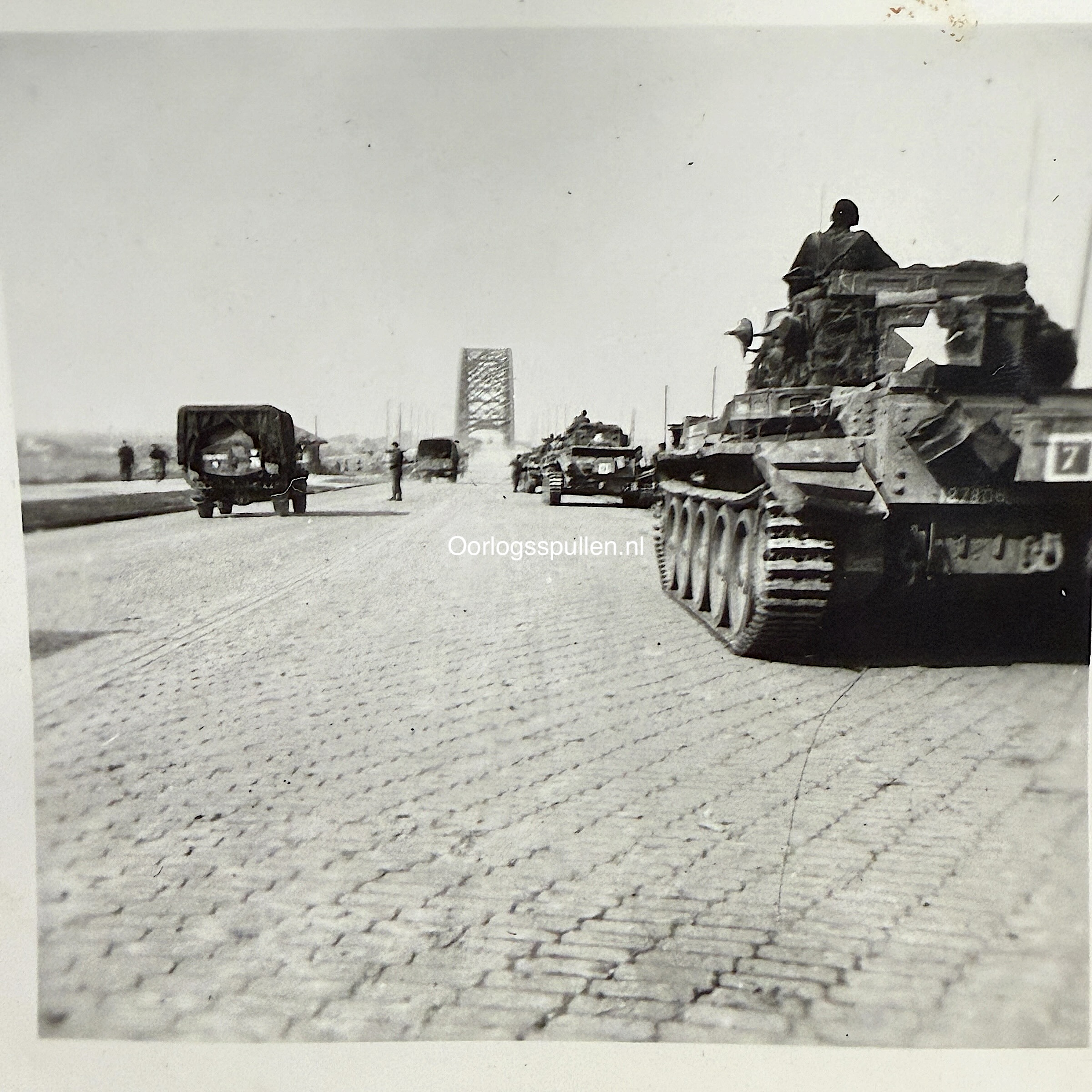 Original WWII US photo set Operation Market Garden in Nijmegen - 82nd Airborne division and British tank corps September 1944 - Afbeelding 10